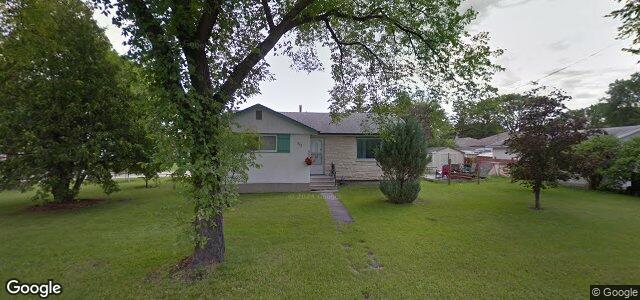 Photo of 212 Carson Bay in Winnipeg, Manitoba