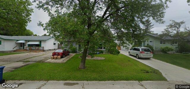 27 Rogan Drive（加拿大曼尼托巴省温尼伯市）房屋照片