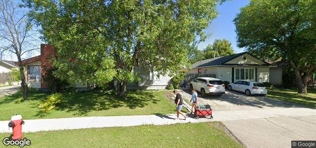 311 Fairlane Avenue（加拿大曼尼托巴省温尼伯市）房屋照片