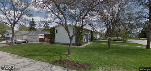 32 Makinak Bay（加拿大曼尼托巴省温尼伯市）房屋照片