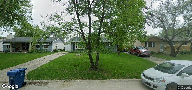 35 Bissett Crescent（加拿大曼尼托巴省温尼伯市）房屋照片