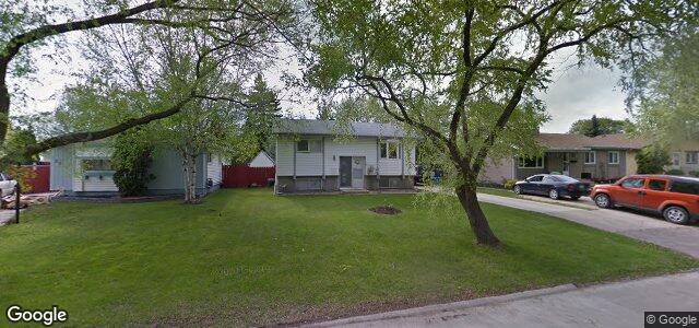 38 Mackie Bay（加拿大曼尼托巴省温尼伯市）房屋照片