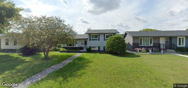 40 Risbey Crescent（加拿大曼尼托巴省温尼伯市）房屋照片