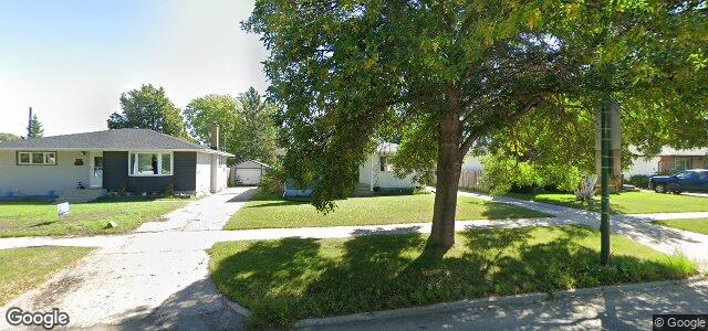 735 Buchanan Boulevard（加拿大曼尼托巴省温尼伯市）房屋照片