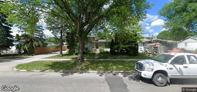 Larawan ng 744 Cavalier Drive sa Winnipeg, Manitoba
