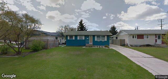 Photo of 82 Carberry Crescent in Winnipeg, Manitoba