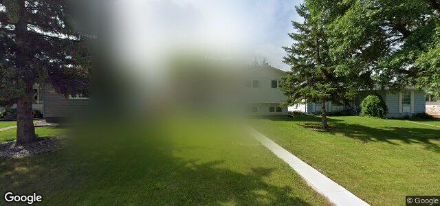 92 Risbey Crescent（加拿大曼尼托巴省温尼伯市）房屋照片