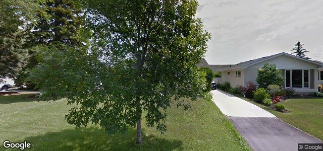 949 Crestview Park Drive（加拿大曼尼托巴省温尼伯市）房屋照片