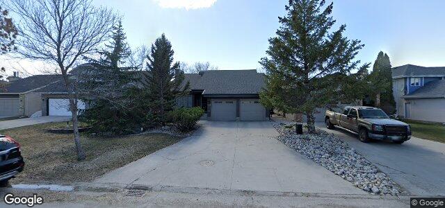 Larawan ng 10 Hallfield Bay sa Winnipeg, Manitoba