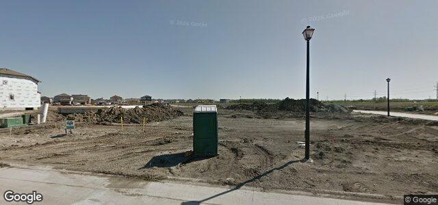 102 Dacquay Crescent（加拿大曼尼托巴省温尼伯市）房屋照片