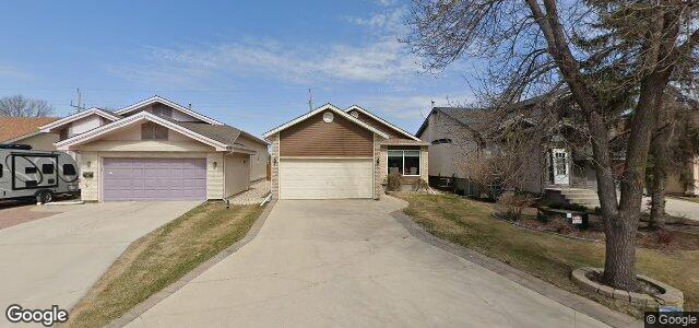 11 Hedgestone Crescent（加拿大曼尼托巴省温尼伯市）房屋照片