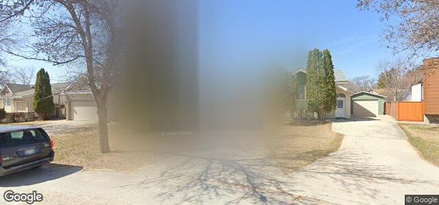 15 Hirt Crescent（加拿大曼尼托巴省温尼伯市）房屋照片