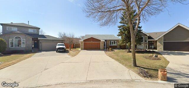 203 Queensbury Bay（加拿大曼尼托巴省温尼伯市）房屋照片