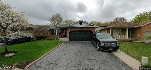 Larawan ng 27 Hedgestone Crescent sa Winnipeg, Manitoba