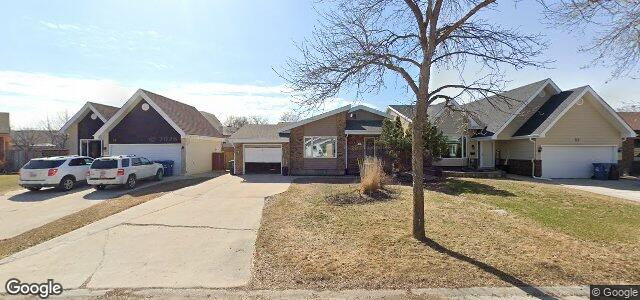 35 Queensbury Bay（加拿大曼尼托巴省温尼伯市）房屋照片