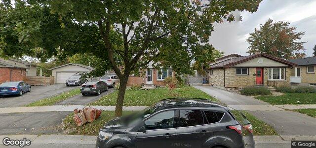 36 Harding Crescent（加拿大曼尼托巴省温尼伯市）房屋照片