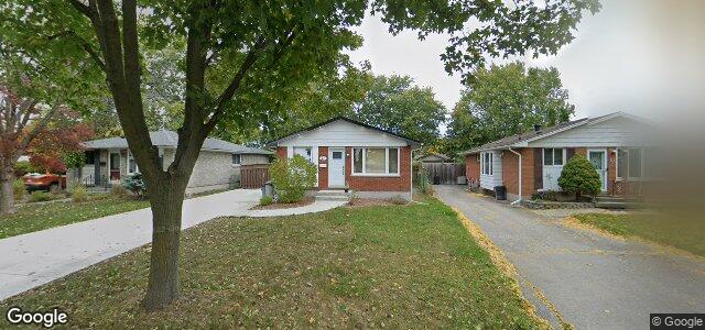 47 Harding Crescent（加拿大曼尼托巴省温尼伯市）房屋照片