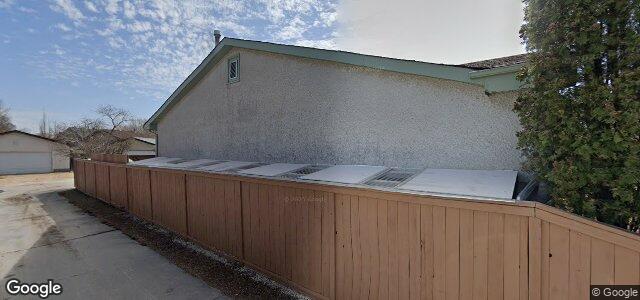 Larawan ng 501 Ashworth Street S sa Winnipeg, Manitoba