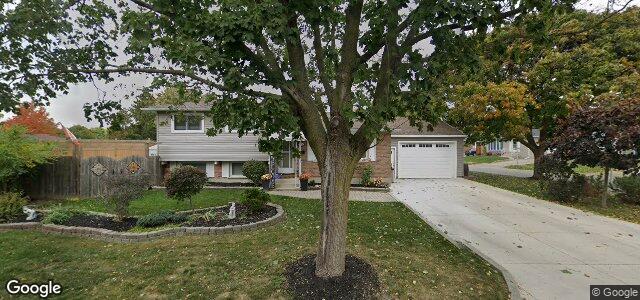 95 Harding Crescent（加拿大曼尼托巴省温尼伯市）房屋照片