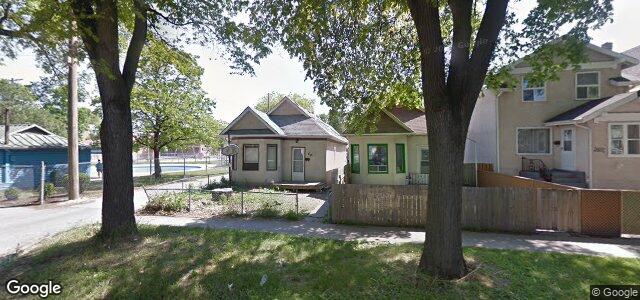 Larawan ng 659 Home Street sa Winnipeg, Manitoba