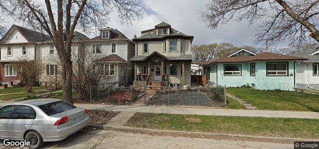 Photo of 812 Banning Street in Winnipeg, Manitoba