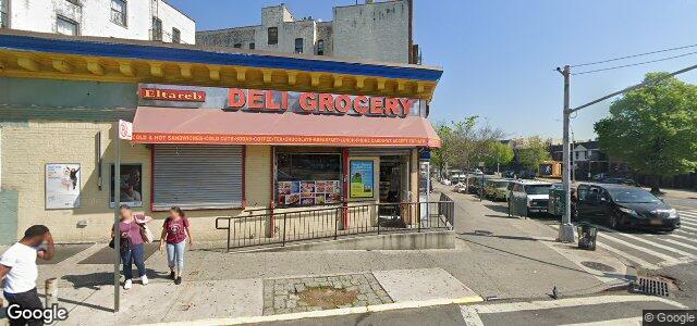 Larawan ng 839 Home Street sa Winnipeg, Manitoba