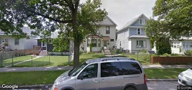 Photo of 948 Banning Street in Winnipeg, Manitoba