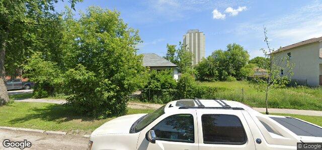 467 Flora Avenue（加拿大曼尼托巴省温尼伯市）房屋照片