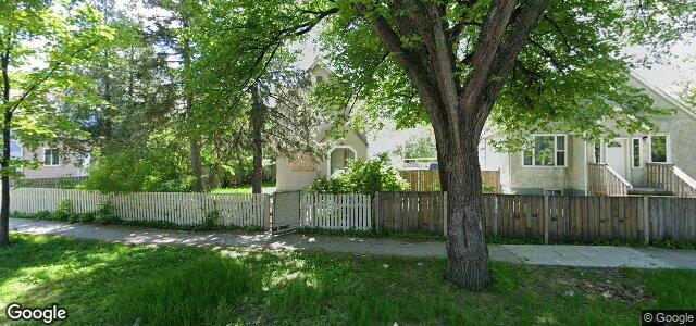 Photo of 492 Flora Avenue in Winnipeg, Manitoba