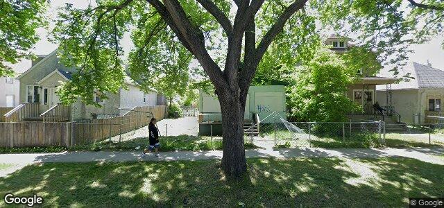 498 Flora Avenue（加拿大曼尼托巴省温尼伯市）房屋照片