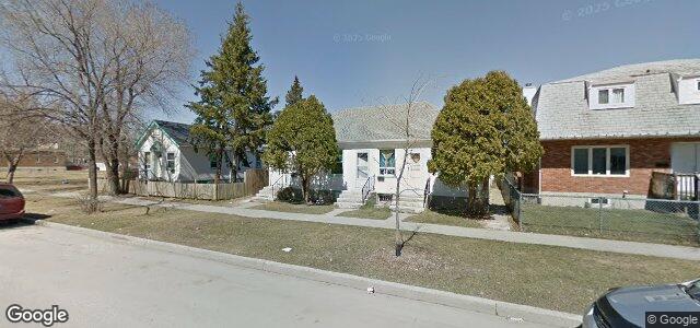Photo of 553 Stella Avenue in Winnipeg, Manitoba