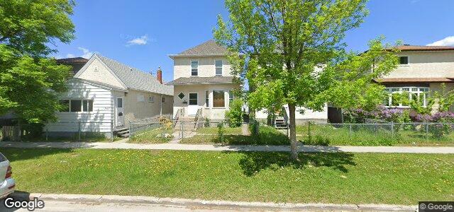 561 Flora Avenue（加拿大曼尼托巴省温尼伯市）房屋照片