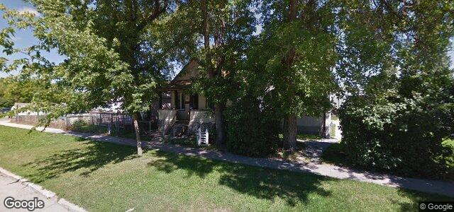 591 Flora Avenue（加拿大曼尼托巴省温尼伯市）房屋照片