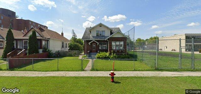 636 Flora Avenue（加拿大曼尼托巴省温尼伯市）房屋照片