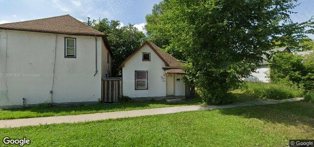 670 Flora Avenue（加拿大曼尼托巴省温尼伯市）房屋照片