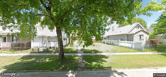 687 Flora Avenue（加拿大曼尼托巴省温尼伯市）房屋照片