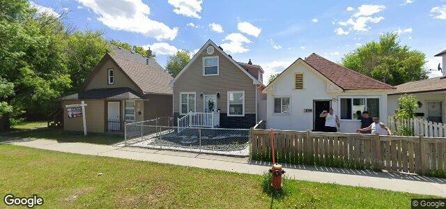 690 Flora Avenue（加拿大曼尼托巴省温尼伯市）房屋照片