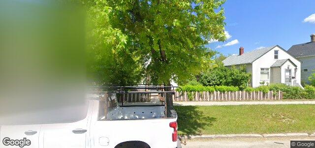 707 Flora Avenue（加拿大曼尼托巴省温尼伯市）房屋照片