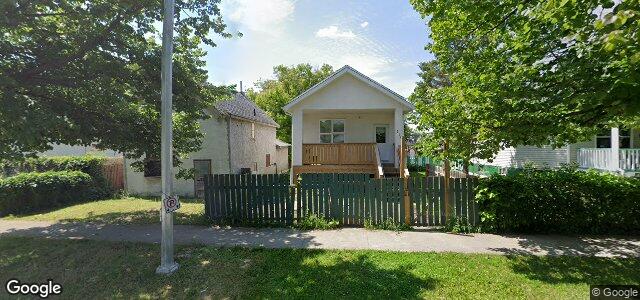 710 Stella Avenue（加拿大曼尼托巴省温尼伯市）房屋照片