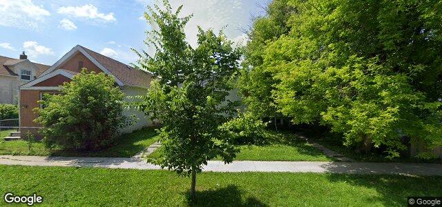 752 Flora Avenue（加拿大曼尼托巴省温尼伯市）房屋照片