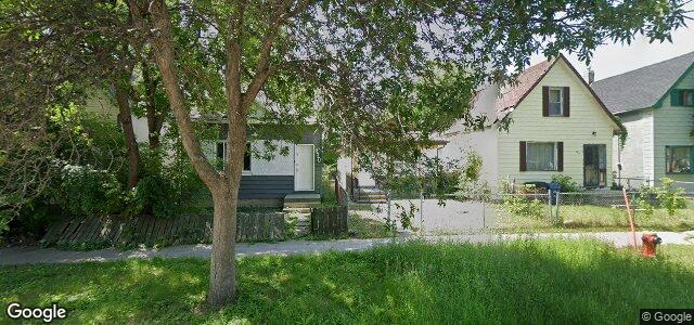 832 Flora Avenue（加拿大曼尼托巴省温尼伯市）房屋照片