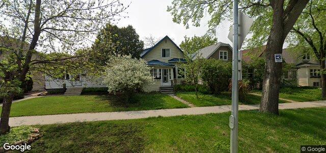 724 Warsaw Avenue（加拿大曼尼托巴省溫尼伯市）房屋照片