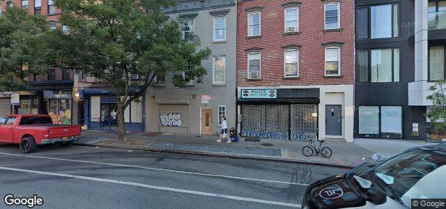 1002 Manhattan Avenue（加拿大曼尼托巴省温尼伯市）房屋照片