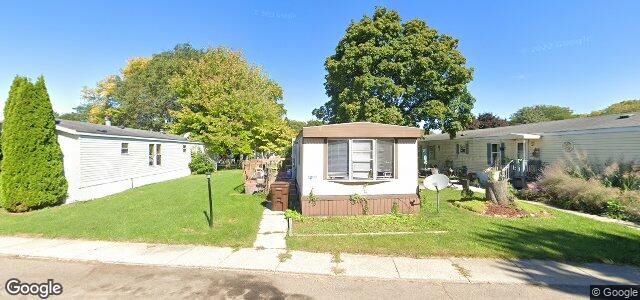 111 Brittany Drive（加拿大曼尼托巴省温尼伯市）房屋照片