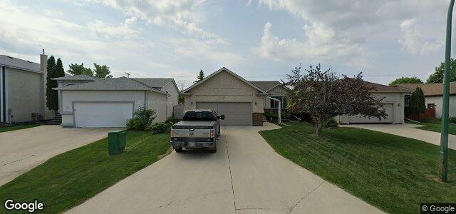 124 Coopman Crescent（加拿大曼尼托巴省温尼伯市）房屋照片