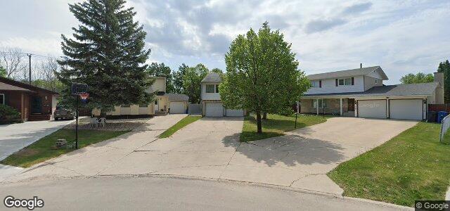 135 Woodfield Bay（加拿大曼尼托巴省温尼伯市）房屋照片