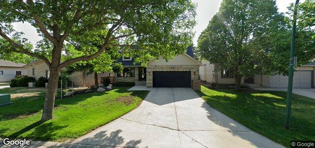 181 Mayfield Crescent（加拿大曼尼托巴省温尼伯市）房屋照片