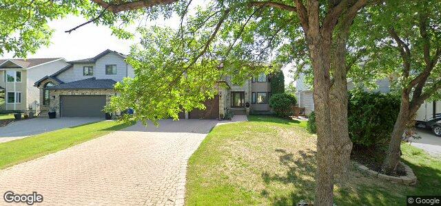 203 Mayfield Crescent（加拿大曼尼托巴省温尼伯市）房屋照片