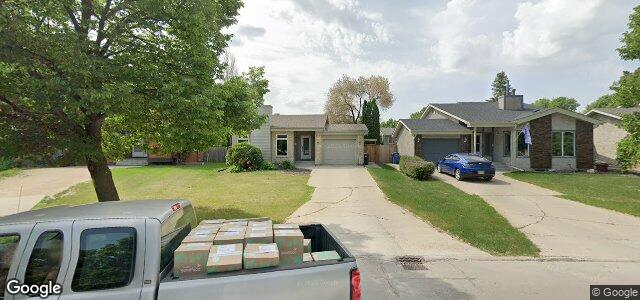 22 Woodfield Bay（加拿大曼尼托巴省温尼伯市）房屋照片