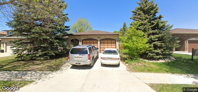 Photo of 580 Chalfont Road in Winnipeg, Manitoba